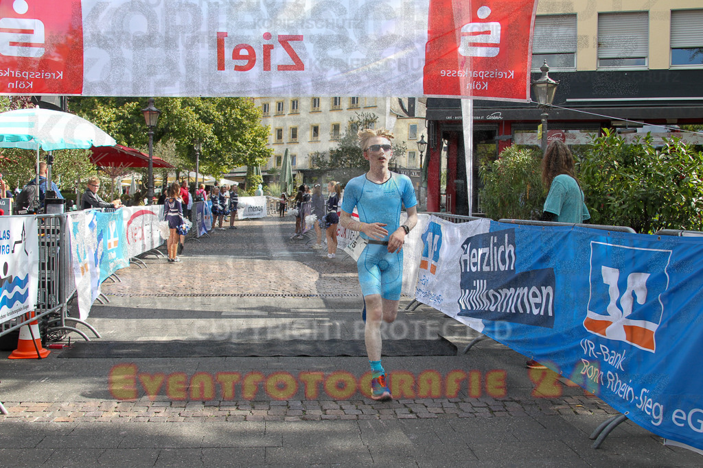 250824_1148_EV4_9067 | Sportfotografie im Rhein-Sieg Kreis, Köln, Bonn, NRW, Rheinland Pfalz, Hessen, etc. Unser Tätigkeitsfeld umfasst den Laufsport vom Volkslauf über den Marathon, Duathlon, Triathon bis zum Ultralauf wie Kölnpfad Ultra oder Schindertrail.