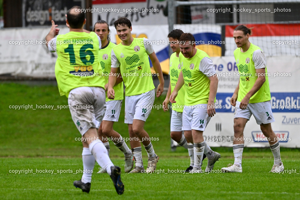 WSG Radenthein vs. SV Rapid Lienz | #16 Patrick Markus Unterlerchner WSG Radenthein, Jubel WSG Radenthein Mannschaft, #18 Fabian Klein WSG Radenthein, #11 Fabian Richard Dullnig WSG Radenthein, #14 Fabian Kurt Feichter WSG Radenthein, #10 Markus Steinwender WSG Radenthein, #3 Max Unterwandling WSG Radenthein, WSG Radenthein vs. SV Rapid Lienz, WSG Radenthein vs. SV Rapid Lienz am 30.08.2025 in Radenthein (Sportplatz Radenthein), Austria, (Photo by Bernd Stefan)