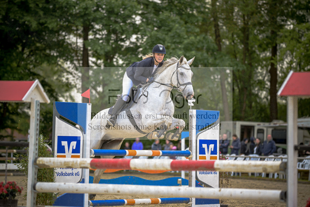 20240505-DOS_8390 | Entdecke hochwertige Reitturnierfotos von Foto Oger. Professionell, emotional und authentisch – jetzt Lieblingsmomente im Shop bestellen.Deutschlandweite Turnierfotografie. - Realisiert mit Pictrs.com
