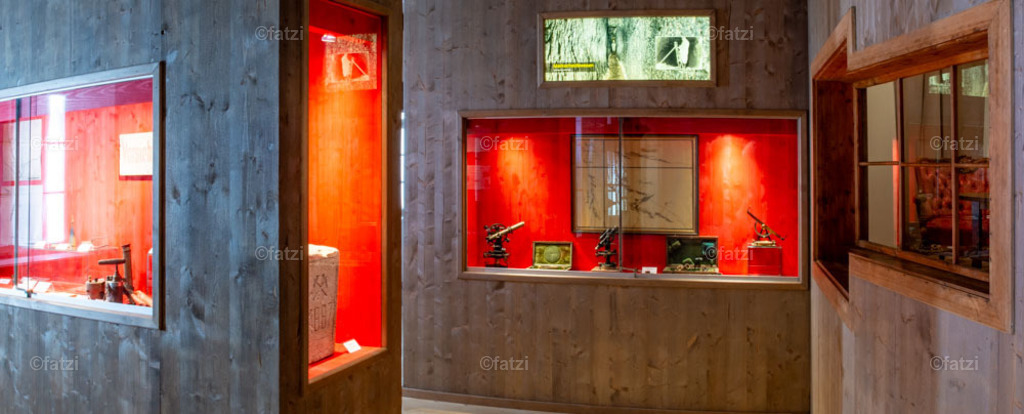 Bergbau-Museum Innen _fatzi_20230908-153705-Pano | Fatzi Bilder-Archiv! 
Die Bilder sind für private Nutzung lizenzfrei. Die kommerzielle Nutzung ist möglich und erwünscht, jedoch bitte ich um vorherige Kontaktaufnahme per E-Mail (info@fatzi.at) oder unter +43 650 7828269 - Realisiert mit Pictrs.com