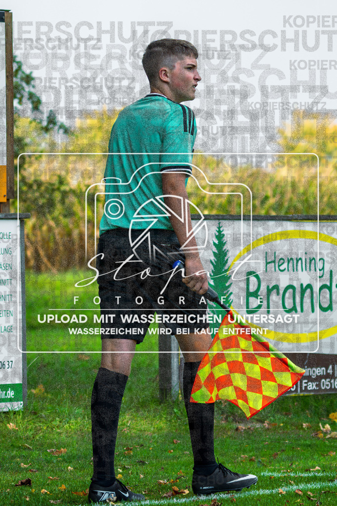 260920-FGFS-SVN-0051 | Brooklyn Magana (Schiedsrichterassistent);Kreisliga Herren HK - FG Fulde-Stellichte vs. SVN Buchholz am 20.09.2026 in Zentralstadion, Fulde - Realisiert mit Pictrs.com