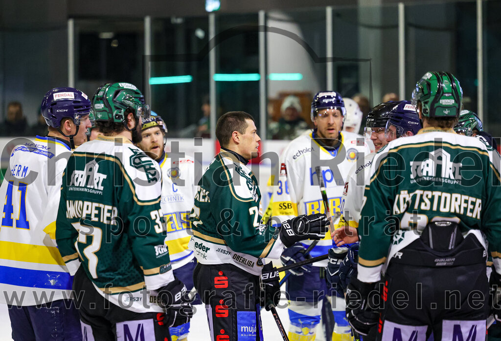 2026-01-09_110_TSV_Erding_gegen_Stuttgart_Rebels | Erding, Deutschland, 09.01.2026:Eishockey, Oberliga Süd 2025 / 2026, 35. Spieltag, TSV Erding gegen Stuttgart Rebels, Endergebnis: Grady Hobbs (Erding Gladiators, #22), Mark Waldhausen (Erding Gladiators, #27)Foto: Christian Riedel / fotografie-riedel.net