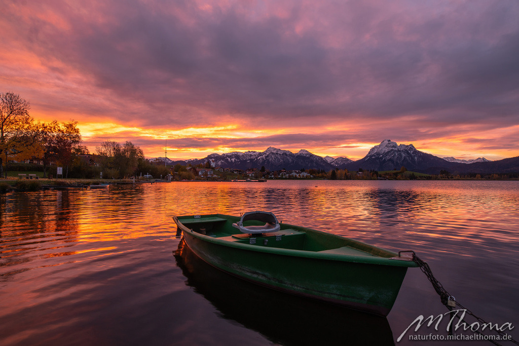 Sonnenaufgang am Hopfensee | Dies ist der Online-Shop von naturfoto.michaelthoma.de. Ich bin leidenschaftlicher Naturfotograf und fotografiere von der Andromedagalaxie bis zum Zwergtaucher, von der Ameise bis zum Orionnebel alles was mit Natur zu tun hat. Hier kann eine Auswahl meine - Realisiert mit Pictrs.com