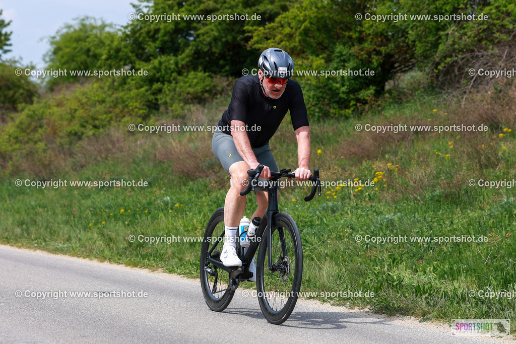 370_AR6_1312 | Neusiedlersee Radmarathon 2026@sportshot_your_pictrs #yourpictures#roadtowm2029 #nrm #neusiedlerseeradmarathon #neusiedlersee #neusiedlerseetourismus #burgenland #mörbisch #nrm26 #burgenlandtourismus #voglundco #poweredbyburgenlandtourismus #radsport #rad #marathon #ucigranfondo #visitburgenland #ucigranfondoworldseries
