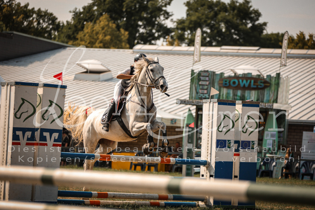 13.FrPfA00070 | Leoni Ertmer Photography - Realisiert mit Pictrs.com