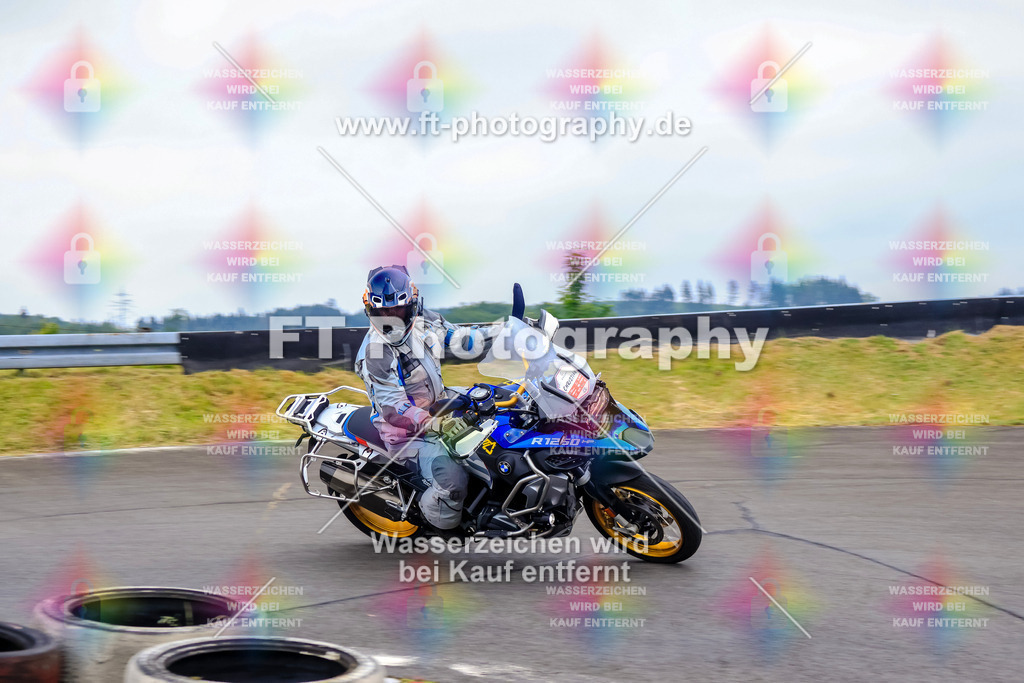 OBK-5781 | Hier findet Ihr Bilder von Touristenfahrten auf der Nürburgring Nordschleife oder von anderen Veranstaltungen die ich besucht habe. Viel Spass beim Durch Schauen 