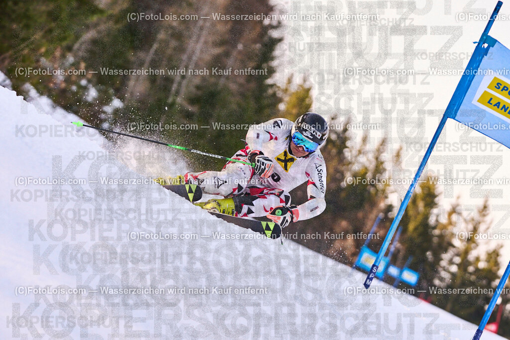 ALP0461_MastersCup-RTL-I_LKHF_Schachinger Heinz | NÖ Raiffeisen MastersCup, Jugend - Damen - Herren, Riesentorlauf-Rennen 1 auf der Fuchswaldpiste, durchführender Verein: Schiklub Lackenhof, So 9. Februar 2025.