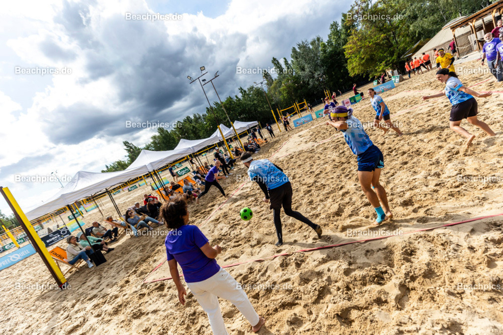 2025-200079573-Strandvölkerball-WM_1 |  23.08.2025; Berlin Foto: Gerold Rebsch - www.beachpics.de
