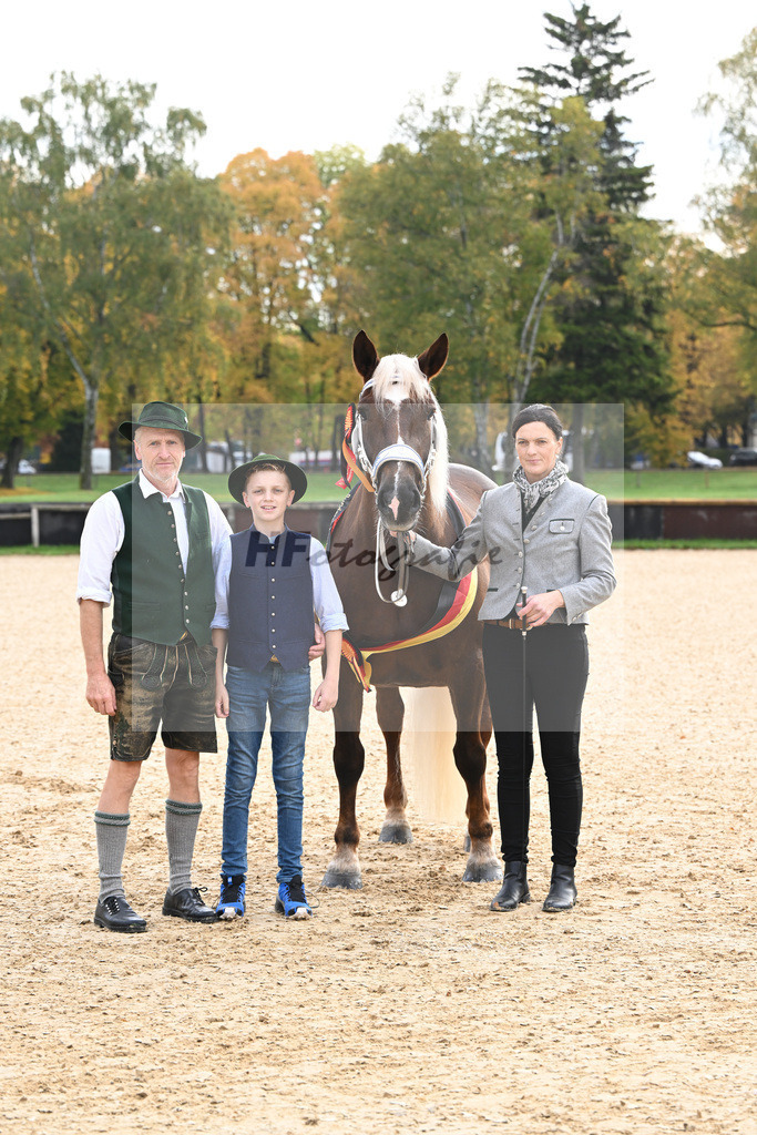 Kat-Nr. 85 Monarchin_Bachmair_53223035 | hf-fotografie - Realisiert mit Pictrs.com