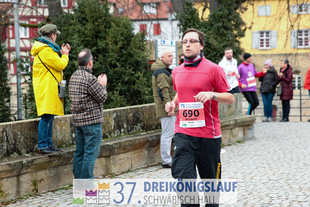 VR Bank Hauptlauf 10000m | 3 Koenigslauf 2023 - Realisiert mit Pictrs.com