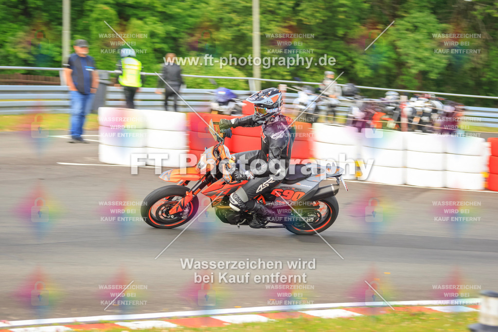 _DSK2047 | Hier findet Ihr Bilder von Touristenfahrten auf der Nürburgring Nordschleife oder von anderen Veranstaltungen die ich besucht habe. Viel Spass beim Durch Schauen 