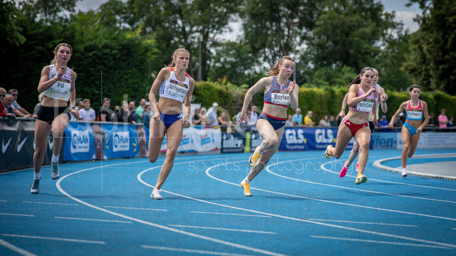 Juniorengala 2026; Mannheim, 14.06.2026 | MANNHEIM, GERMANY - JUNE 14, 2026 : Emma Pil (BEL/Belgium), Kaisa Sol Fagerland (NOR/Norway), Maizie Boylan (GBR/Great Britain &amp; N.I.), Coleiro Thea Parnis (MLT/Malta) competing in the women’s 200m during the Juniorengala 2026 at Michael-Hoffmann-Stadion on June 14, 2026 in Mannheim, Germany.