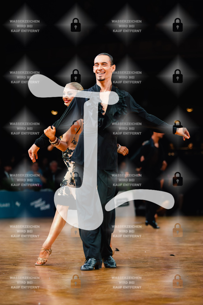 GOC 2025 - WDSF GrandSlam Latin 15th (8) Egor Kondratenko _ Mie Lincke Funch (Denmark)-2025-08-23-4150 | Webshop for digital downloads and prints of dance sport, event & show photographer Julian Link - Realisiert mit Pictrs.com