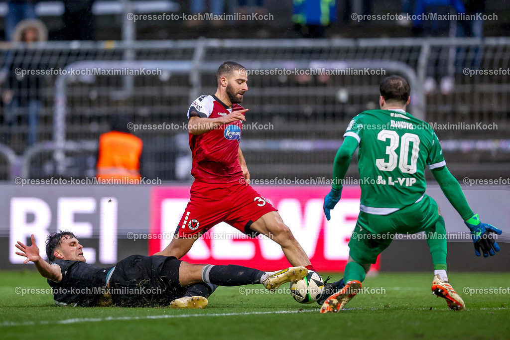 FCVK21122401095 | 21.12.2024, Fußball, FC Viktoria Köln – SV Sandhausen, 3.Liga, Sportpark Höhenberg, Saison 2024 2025: Serhat-Semih Güler (Viktoria Köln #30) trifft zum 2:0 Tor. DFB regulations prohibit any use of photographs as image sequences and or quasi-video.