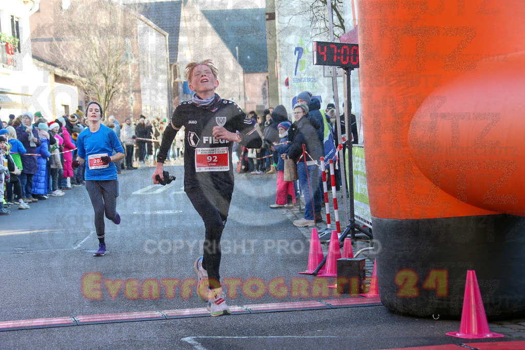 241201_1223_EX1_1923 | Sportfotografie im Rhein-Sieg Kreis, Köln, Bonn, NRW, Rheinland Pfalz, Hessen, etc. Unser Tätigkeitsfeld umfasst den Laufsport vom Volkslauf über den Marathon, Duathlon, Triathon bis zum Ultralauf wie Kölnpfad Ultra oder Schindertrail.