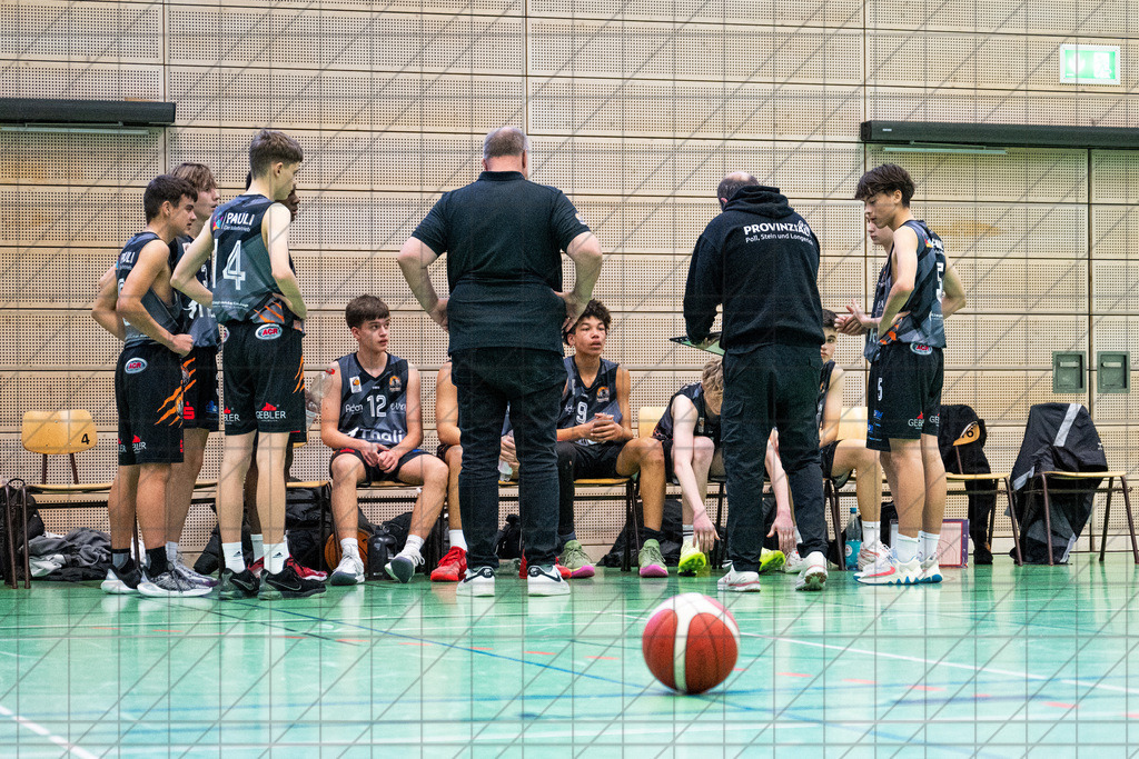 JBBL 24/25 | 27.10.2024 | Charisma Young Bulls vs. BBA Hagen | JBBL 24/25 | 27.10.2024 | Charisma Young Bulls vs. BBA Hagen - - - - - CREDIT, www.bullenfotos.de, Martin König, Hörner Weg 40, D-49078 Osnabrück, +4917663732967, Nutzung und Weitergabe nur zu den vereinbarten Zwecken. Presseanfragen an Urheber. Alle Rechte beim Urheber. - - - - - - Realisiert mit Pictrs.com