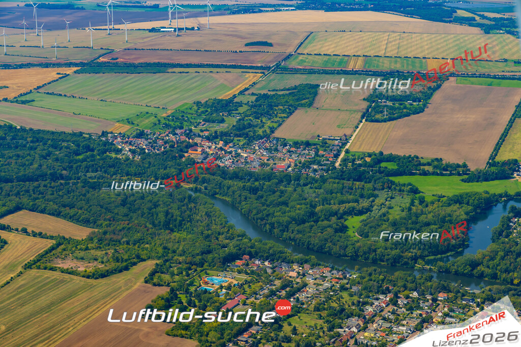 Aderstedt Bernburg Bild- Das Luftbild wurde 2025 vom UL-Flugzeug heraus erstellt ( keine Drohne bzw. Drohnenaufnahme ) - Hochauflösende Luftaufnahme -Nicht vergleichbar mit Google Maps oder Satelittenbilder- Die Geschenkidee !Mit Lizenz und Bildrechte bestellbar - CC