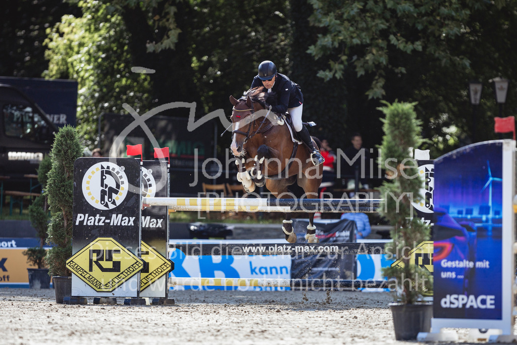 240912_OWLCh_AmateurL-413 | Deine schönsten Turniermomente als professionelle Fotos! Entdecke hochwertige Pferdesport-Fotografie im Online-Shop. Jetzt Fotos finden & bestellen!