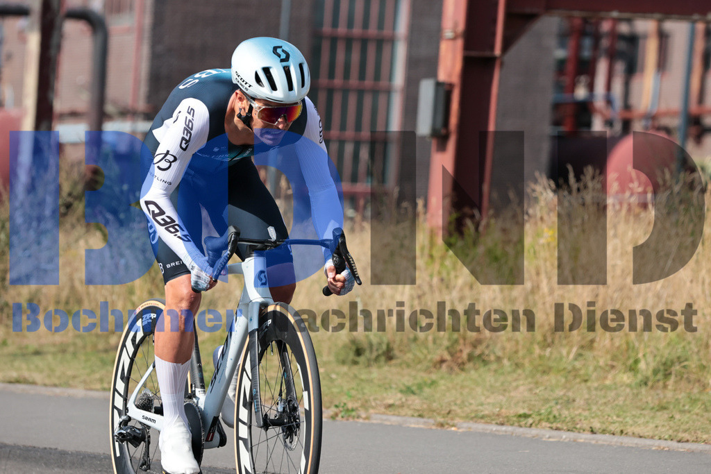 SES_DEUTOU20250820-11 | bond - Realisiert mit Pictrs.com