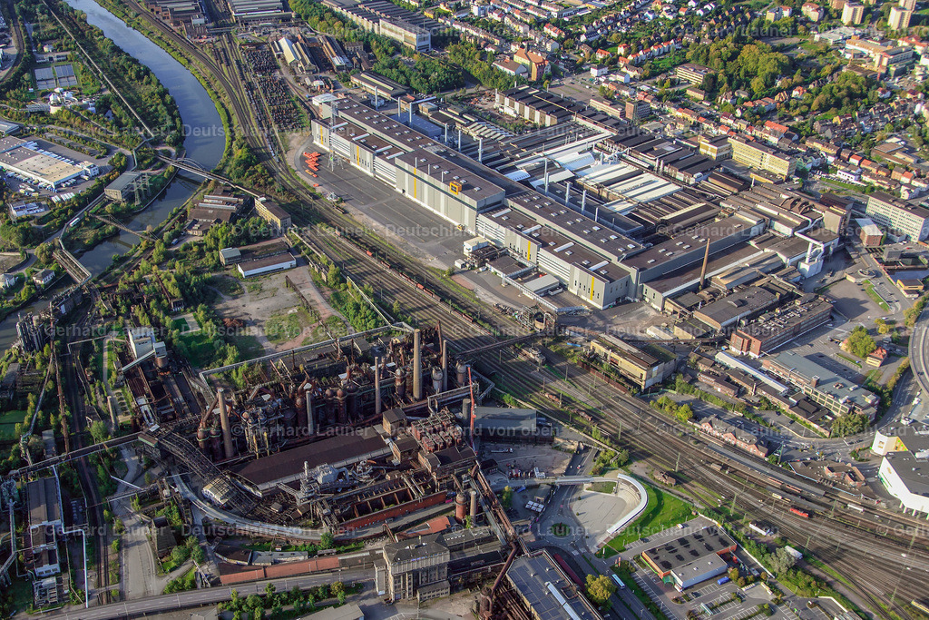 3070516 | Die Völklinger Hütte ist das weltweit einzige vollständig erhaltene Eisenwerk weltweit.Es ist das erste Industriedenkmal dieser Epoche, das in die Welterbeliste der UNESCO aufgenommen wurde