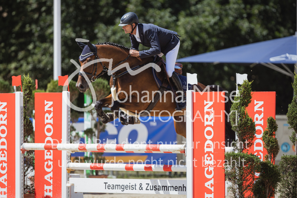 220728_BHO_BronzeTour_L-Stil_1-350 | Deine schönsten Turniermomente als professionelle Fotos! Entdecke hochwertige Pferdesport-Fotografie im Online-Shop. Jetzt Fotos finden & bestellen!