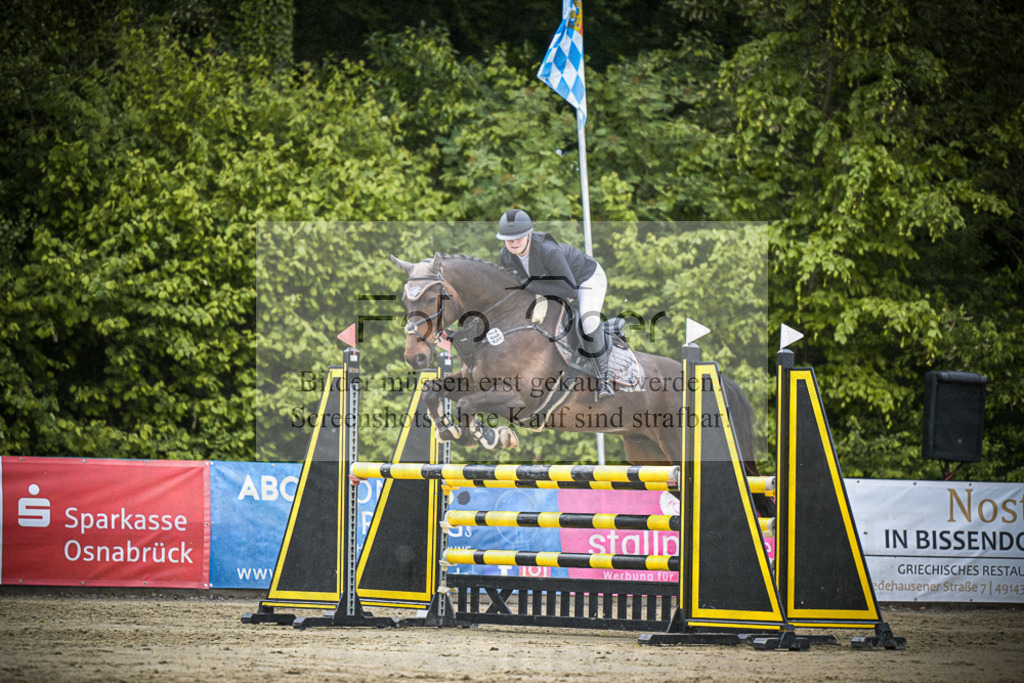 DOS_5615 | Entdecke hochwertige Reitturnierfotos von Foto Oger. Professionell, emotional und authentisch – jetzt Lieblingsmomente im Shop bestellen. - Realisiert mit Pictrs.com