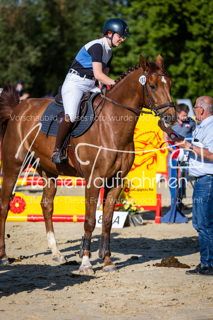 Donop24-ASpr-120 | MomenTaufnahmen Pferdesportfotos