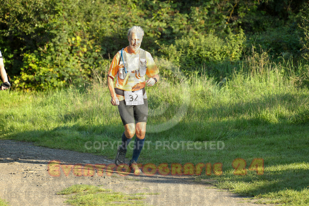 230826_1853_EX1_1882 | Sportfotografie im Rhein-Sieg Kreis, Köln, Bonn, NRW, Rheinland Pfalz, Hessen, etc. Unser Tätigkeitsfeld umfasst den Laufsport vom Volkslauf über den Marathon, Duathlon, Triathon bis zum Ultralauf wie Kölnpfad Ultra oder Schindertrail.