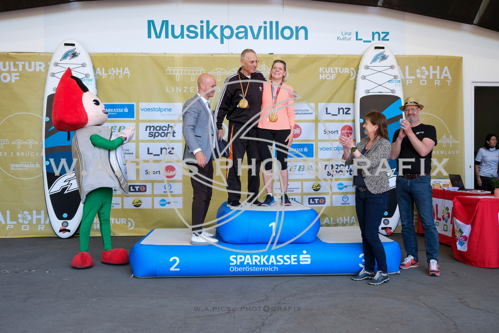 ..... | LINZ,AUSTRIA,27.April 24, Int. 3 Brückenlauf Linz  , Image shows: Photo: WAPICS / Michael ring