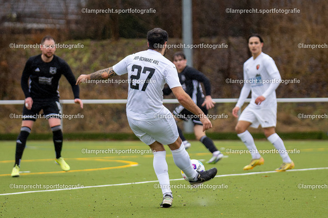 Fußball I Herren I Saison 2025-2026 I Landesfreundschaftsspiel I SC Rönnau - SSG Rot-Schwarz Kiel 075 | Marco Franciosi (27, SSG Rot-Schwarz Kiel) - Realisiert mit Pictrs.com