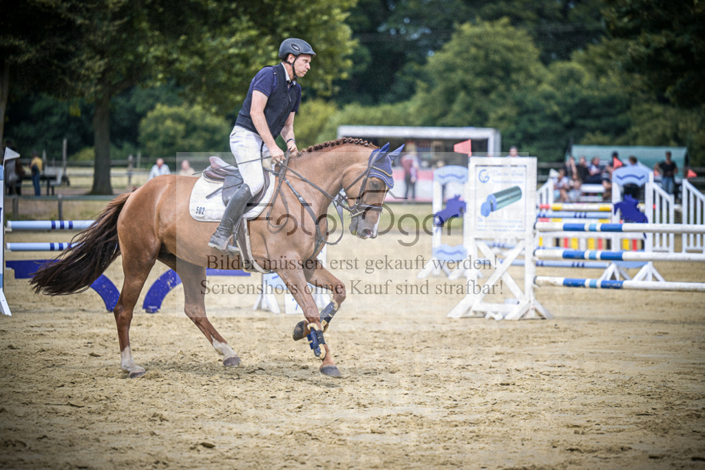 DOS_6646 | Entdecke hochwertige Reitturnierfotos von Foto Oger. Professionell, emotional und authentisch – jetzt Lieblingsmomente im Shop bestellen.Deutschlandweite Turnierfotografie. - Realisiert mit Pictrs.com