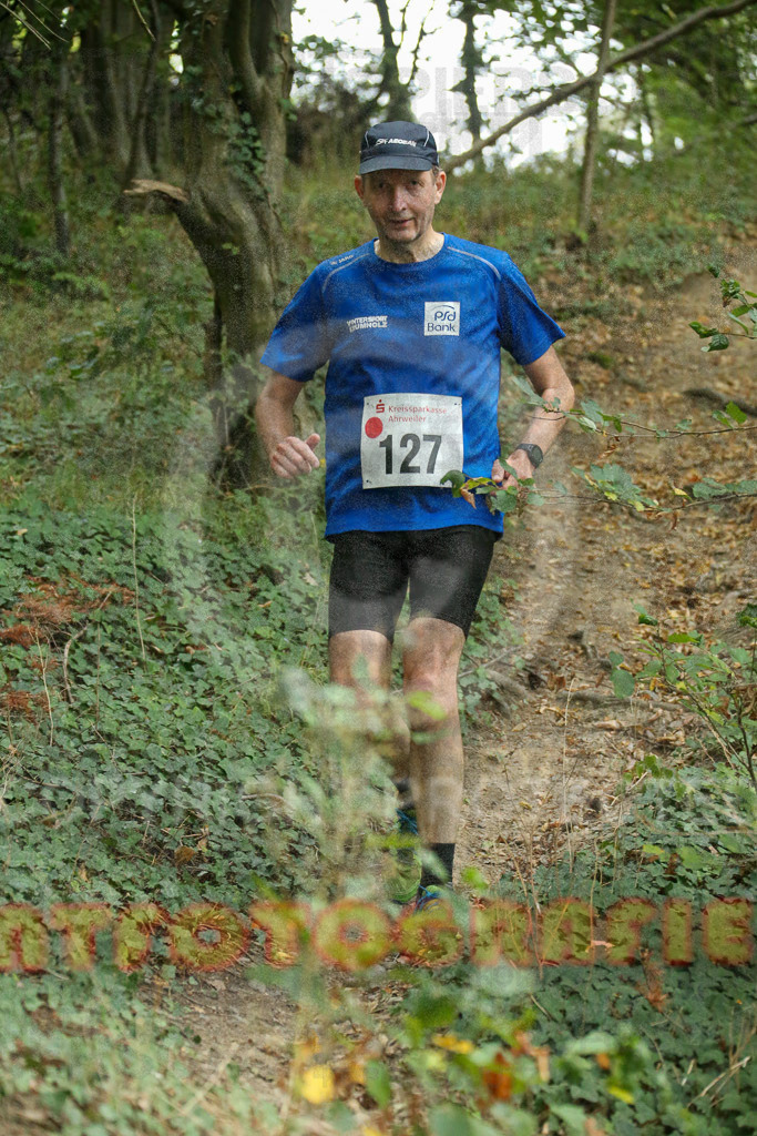 220827_1144_EX1_9342 | Sportfotografie im Rhein-Sieg Kreis, Köln, Bonn, NRW, Rheinland Pfalz, Hessen, etc. Unser Tätigkeitsfeld umfasst den Laufsport vom Volkslauf über den Marathon, Duathlon, Triathon bis zum Ultralauf wie Kölnpfad Ultra oder Schindertrail.
