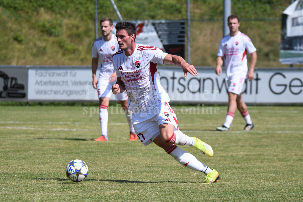 TSV Seebach : TSV Bad Abbach | Patrick Pfisterer  (TSV Seebach #27) - Realisiert mit Pictrs.com