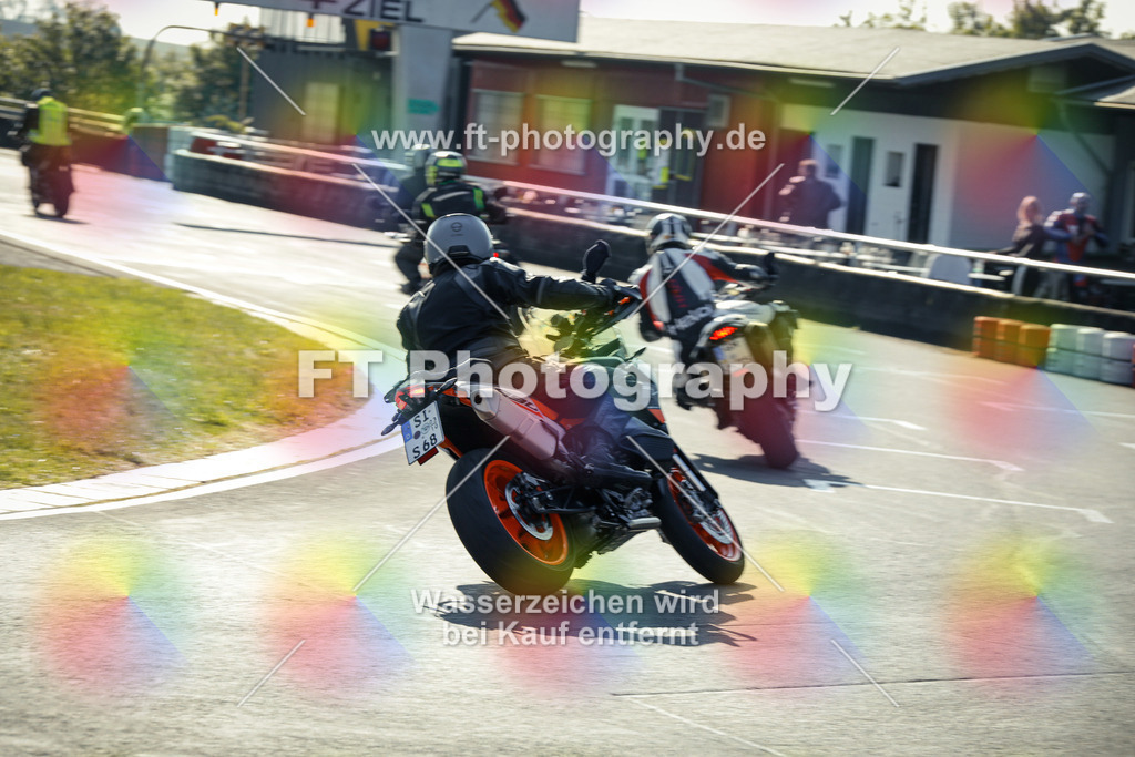OBK_Mai_Volker_Adam-10043 | Hier findet Ihr Bilder von Touristenfahrten auf der Nürburgring Nordschleife oder von anderen Veranstaltungen die ich besucht habe. Viel Spass beim Durch Schauen 