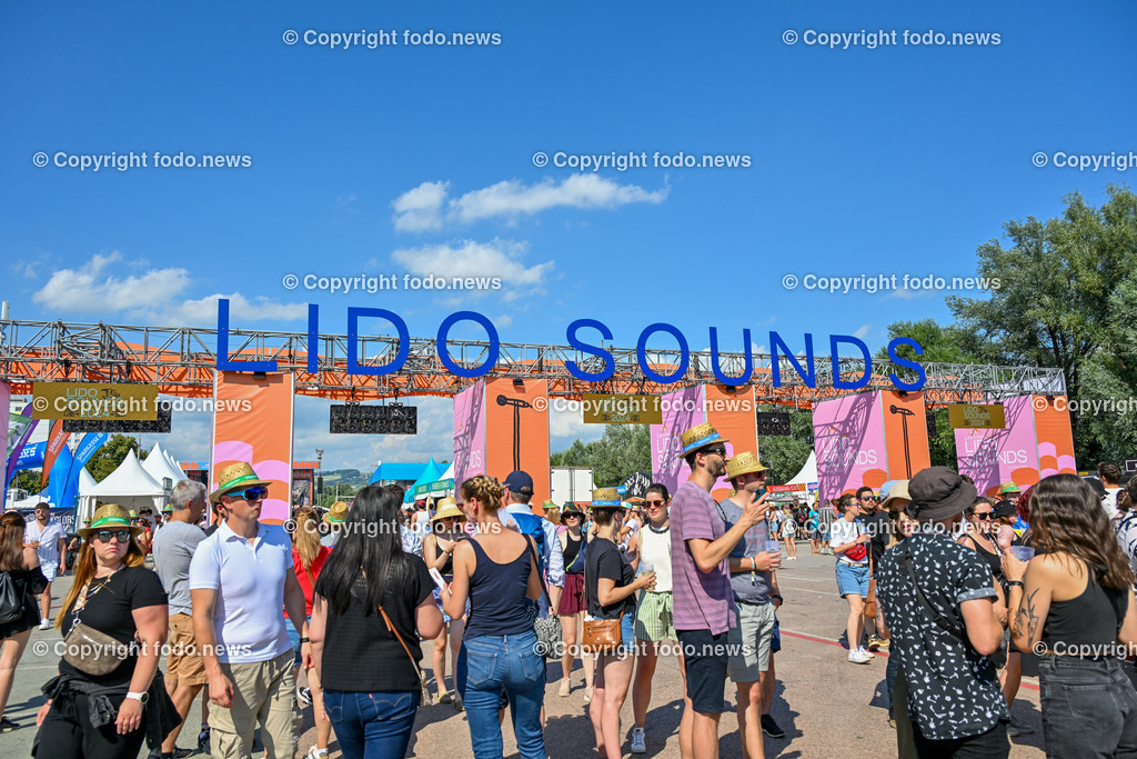 Lido Sounds Festival Linz 2024_ 28.06.2024-24 | 28.06.2024, Linz, AUT, Lido Sounds Festival Linz 2024, im Bild Besucher, Menschen, Musik, Festival
