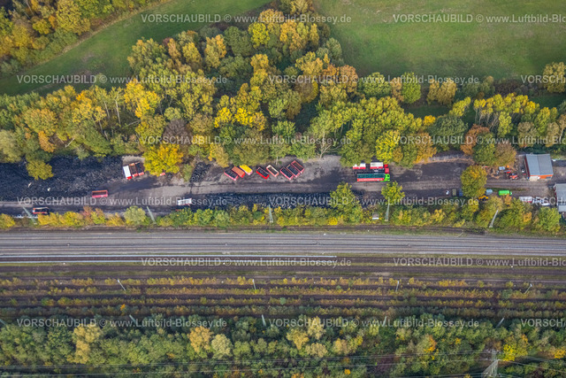 Bergkamen221013099 | Luftbild, Reifenlager und Reifenrecycling Arnold an der Werner Straße, Herbstwald, Bergkamen, Ruhrgebiet, Nordrhein-Westfalen, Deutschland