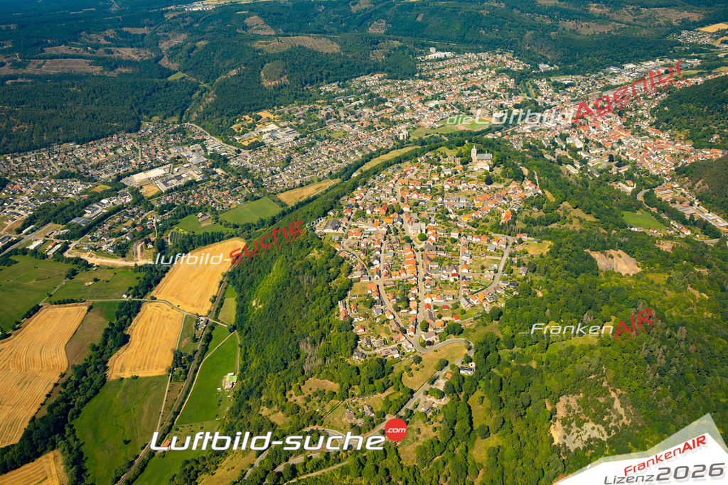 Die Luftaufnahme Obermarsberg - Marsberg wurde 2022 vom Flugzeug aus (keine Drohne) erstellt. Hohe Auflösung -für große Poster und Wandbilder geeignet - Garantiert!