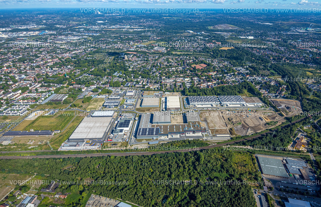 Gelsenkirchen220801306 | Luftbild, Neues Pumpwerk-Gebäude der Emschergenossenschaft nahe der Sutumer Brücken auf der Schleuseninsel zwischen Rhein-Herne-Kanal und Fluss Emscher, Schalke-Nord in Gelsenkirchen, Ruhrgebiet, Nordrhein-Westfalen, Deutschland