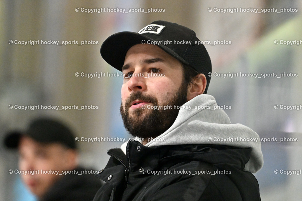 ESC Steindorf vs. EHC Althofen | Assistentcoach ESC Steindorf Gasser Daniel, ESC Steindorf vs. EHC Althofen, ESC Steindorf vs. EHC Alhofen am 03.03.2024 in Steindorf (Ossiachersee Halle), Austria, (Photo by Bernd Stefan)