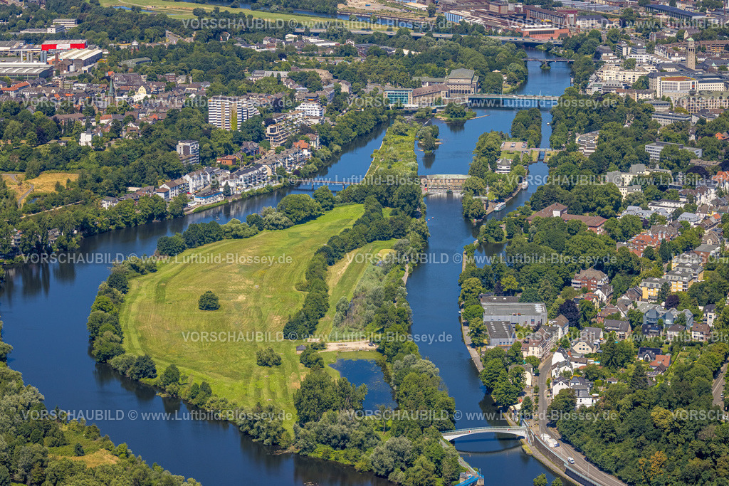 Muelheim230704579 | Luftbild, Ruhrinsel, Schleuseninsel, Wasserkraftwerk Kahlenberg, Ruhrschleuse, rundes Gebäude Restaurant Wasserbahnhof mit Anlegestelle Weisse Flotte, Altstadt I - Südwest, Mülheim an der Ruhr, Ruhrgebiet, Nordrhein-Westfalen, Deutschland