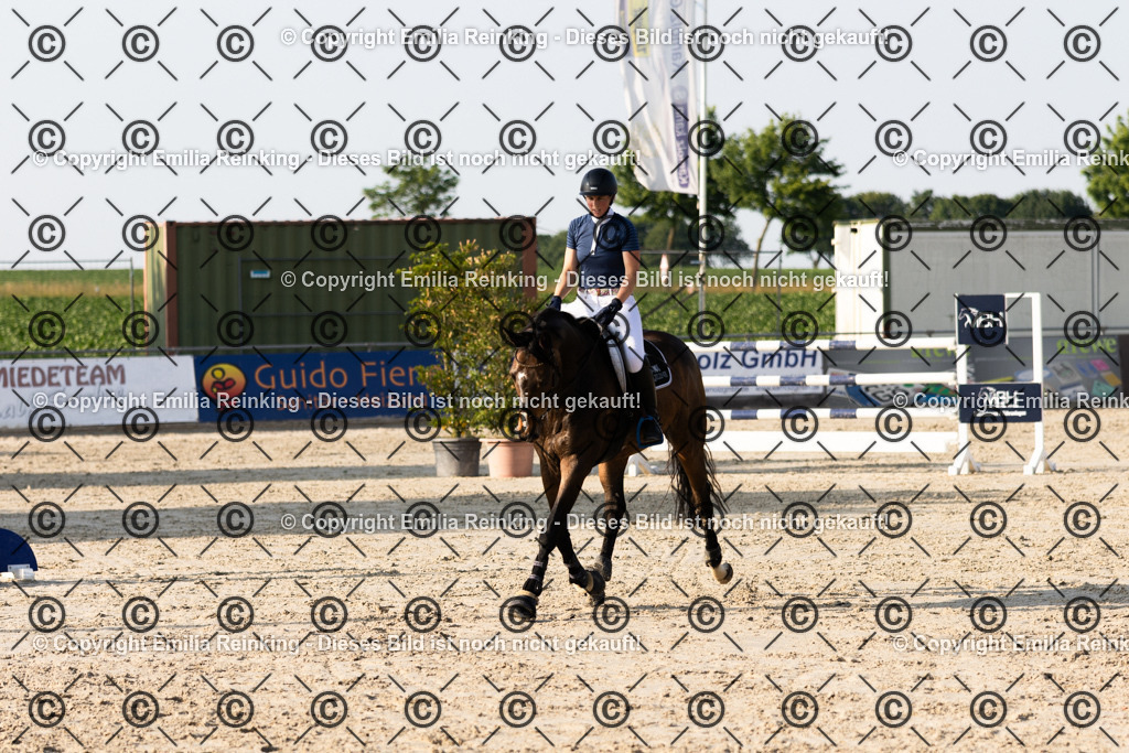 CL5A1449 | Emilia Reinking Fotografie - Realisiert mit Pictrs.com