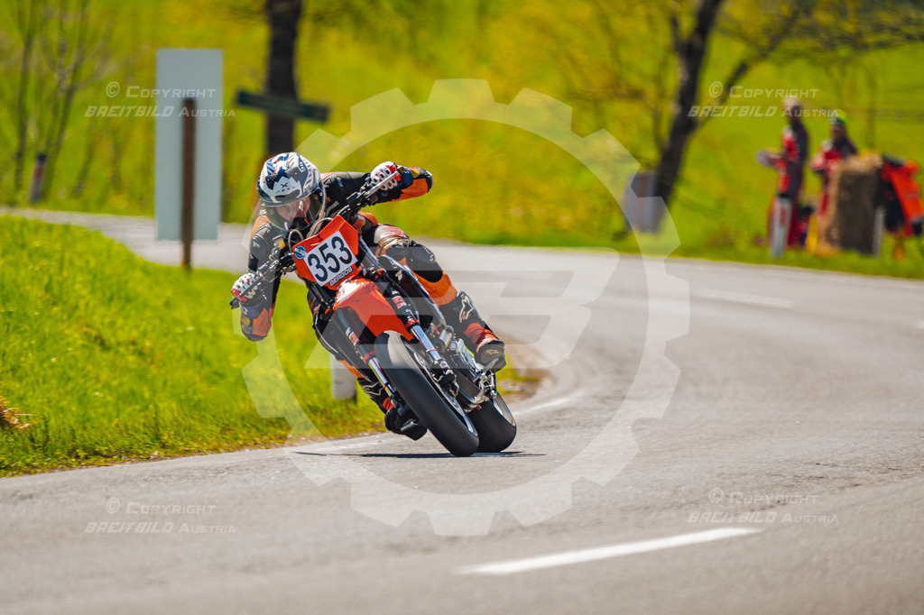 0993 - Bergrennen Landshaag2026 | BREITBILD Austria Webshop

Finde Fotos von: Breitbild, Breitbild Austria, Landshaag, Europeanbikers, KTM, BMW, Bergrennen, Bikeporn, Carporn, Bikes, Cars, Fotografie, Oberösterreich, Österreich, Berufsfotograf, Motorradteile Ganster, Julbach, Pannoniari - Realisiert mit Pictrs.com