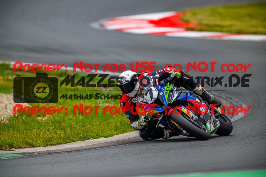 MaZZes_FotoMatrix_220521_8775 | Fotograf Mathias Schmid
Sportfotograf,
Eventfotograf,
Hochzeitsfotograf,
Portraitfotograf