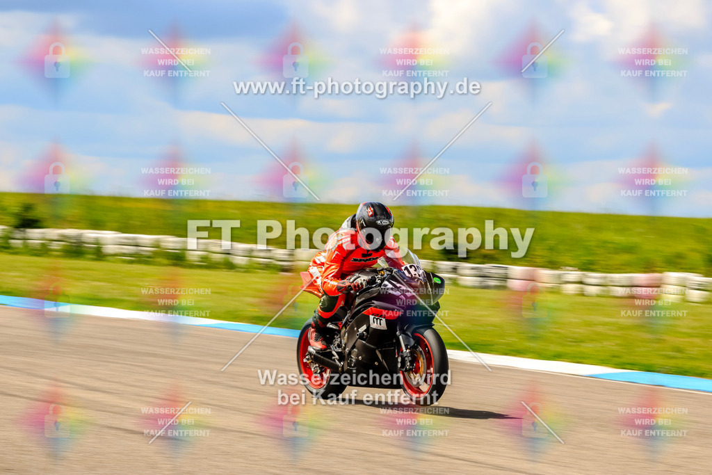 MotoTeam-0620 | Hier findet Ihr Bilder von Touristenfahrten auf der Nürburgring Nordschleife oder von anderen Veranstaltungen die ich besucht habe. Viel Spass beim Durch Schauen 