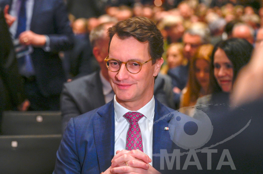 _DWI0361 | Politiker Hendrik Wuest beim CDU-NRW Neujahrsempfang in Düsseldorf. Düsseldorf, 28.01.2023 - Realisiert mit Pictrs.com