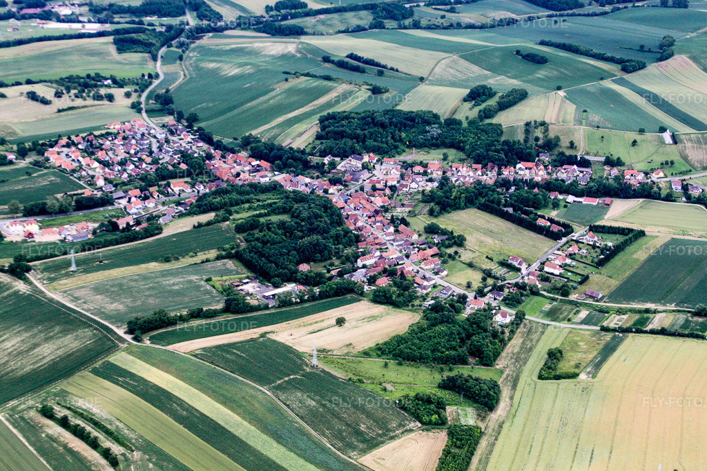 Luftbild: Ortsansicht in Niederlauterbach im Bundesland Bas-Rhin in Frankreich. Foto: IMG_19048.jpg vom 20.06.2009 durch Werner Riehm/FLY-FOTO.de