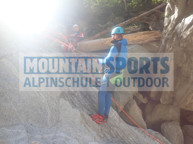 P9210090 | Bestelle die Bilder deines Berg- oder Wasser-Abenteuers mit Mountain Sports bequem von zu Hause aus direkt über unseren Online Fotoshop von pictrs.com. - Realisiert mit Pictrs.com