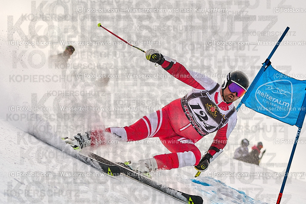 _ALP2585_MASTERS-WM_Reiteralm_A-GS_Lampel Martin | FISWORLD CHAMPIONSHIPSMASTERS ALPINE SKIING, 23. – 28. MÄRZ 2026 - REITERALM | STMK | AUT.   Veranstaltet vom Masters-Referat des Deutschen Skiverbandes (DSV). Durchführende Organisation: WSV Pichl-Reiteralm, unterstütutzt von den Bergbahnen REITERALM bei Schladming und SKI AUSTRIA.                            Disziplinen:  Super-G, GiantSlalom, Slalom.                                                 Kategorien:  A (Herrn 30-59 Jahre), B (Herrn ab 60 Jahre), C (Damen 30-59 Jahre), D (Damen ab 60 Jahre).                Rennstrecken:   Gasselhöhe und Muldenliftpiste auf der Reiteralm.