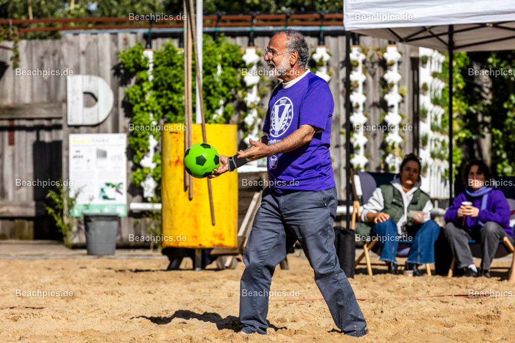 2025-200081341-Strandvölkerball-WM_1 |  23.08.2025; Berlin Foto: Gerold Rebsch - www.beachpics.de