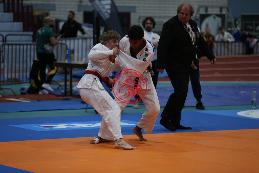 AT3Y1240 | Fotos vom Adler Cup - Pictures from Adler Cup

Hier findet Ihr alle Eindrücke und großen Momente der Adler Cup Wochenenden. Here you will find all impressions and great moments of the Adler Cup weekends. - Realisiert mit Pictrs.com